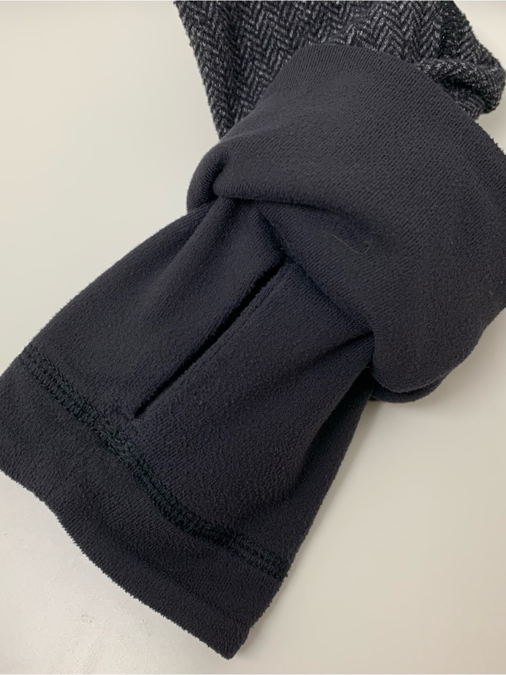 Lululemon Think Fast Hoodie Sz 6 Pullover Hoodie Heathered Herringbone Black - Picture 11 of 12